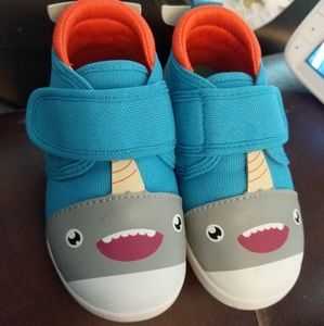 Toddler shoes